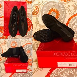 Aerosoles black suede bootie